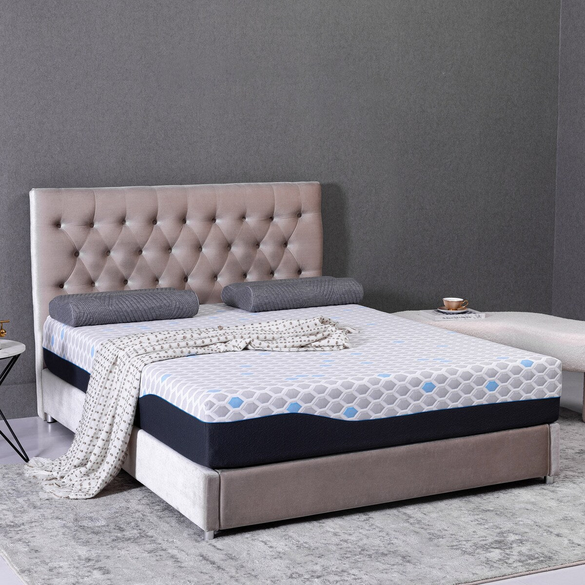 Matelas en mousse à mémoire de forme 10 pouces, matelas dans une boîte, mousse à mémoire de forme infusée de gel et de charbon de bambou