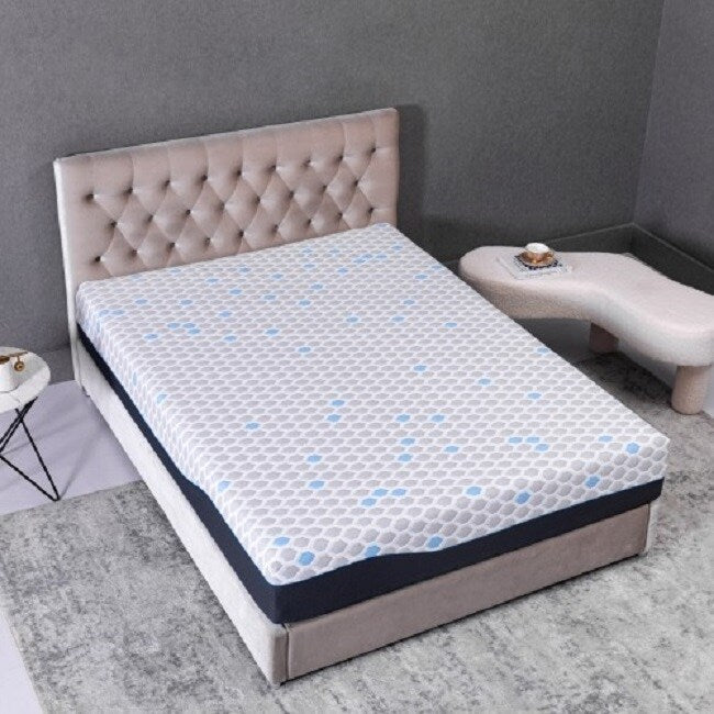 Matelas en mousse à mémoire de forme King Size 10 pouces, matelas dans une boîte, mousse à mémoire de forme infusée de gel et de charbon de bambou