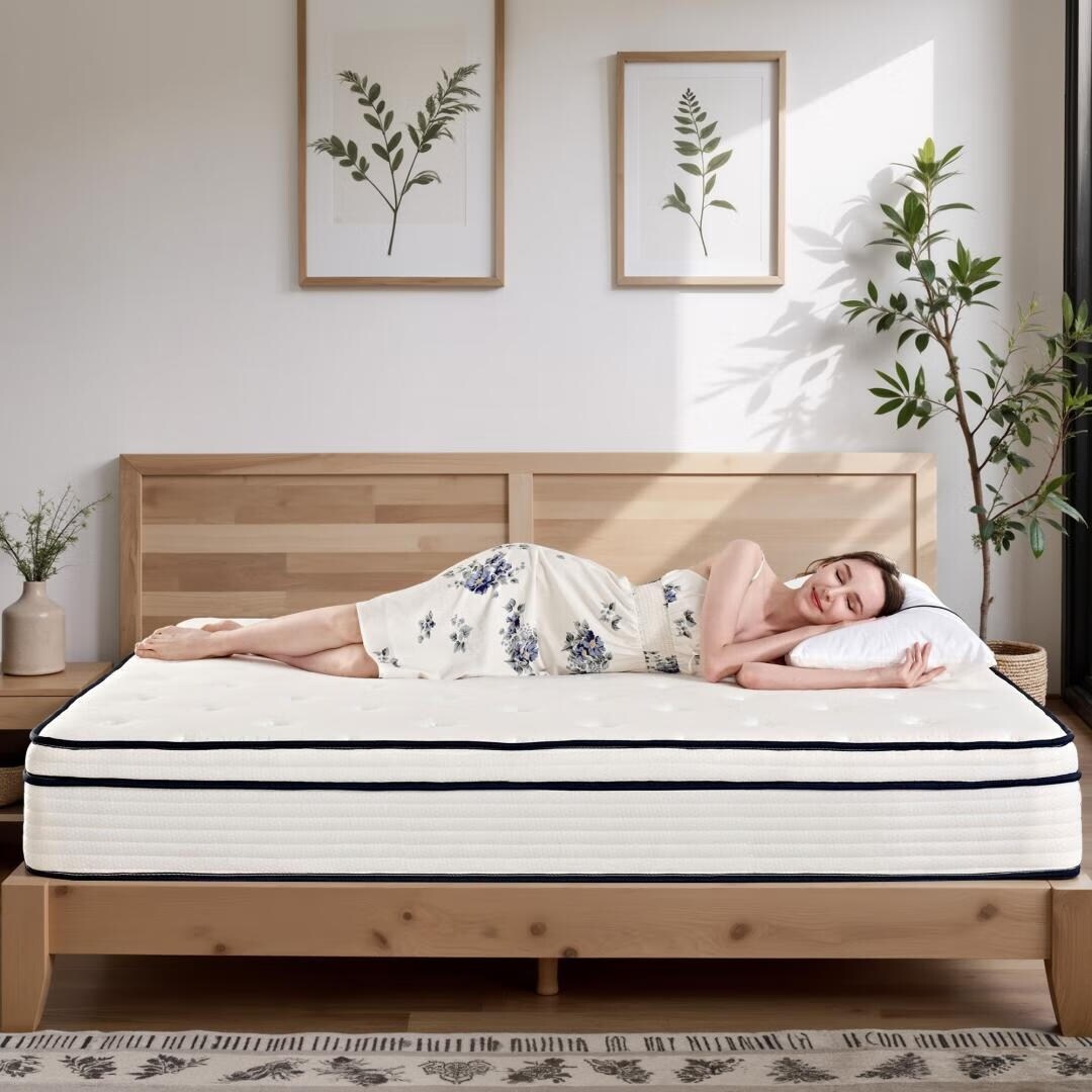 Matelas à ressorts indépendants ensachés en mousse à mémoire de forme de 10 pouces de taille moyenne, livré dans une boîte