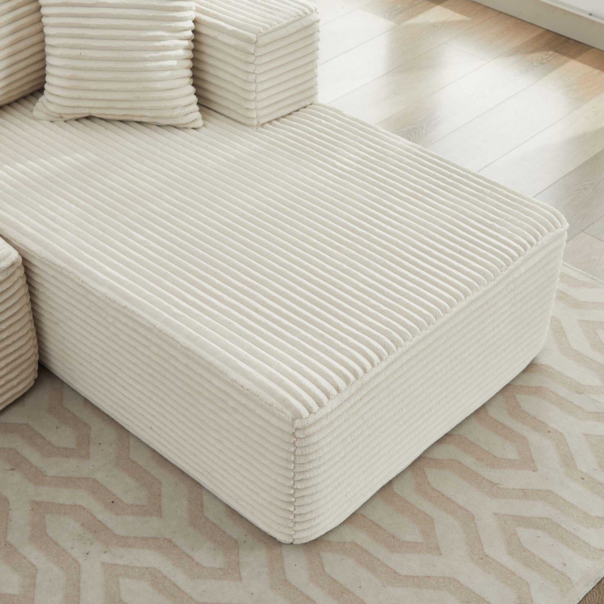 Canapé d'angle Cloud 106 en forme de L avec méridienne orientée vers la droite, canapé modulaire moderne à assise profonde pour salon, aucun assemblage requis