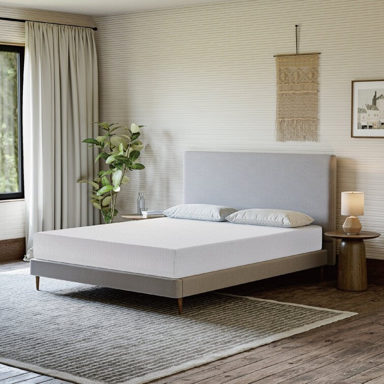 Matelas en mousse à mémoire de forme moyenne de 10 pouces infusé de thé vert