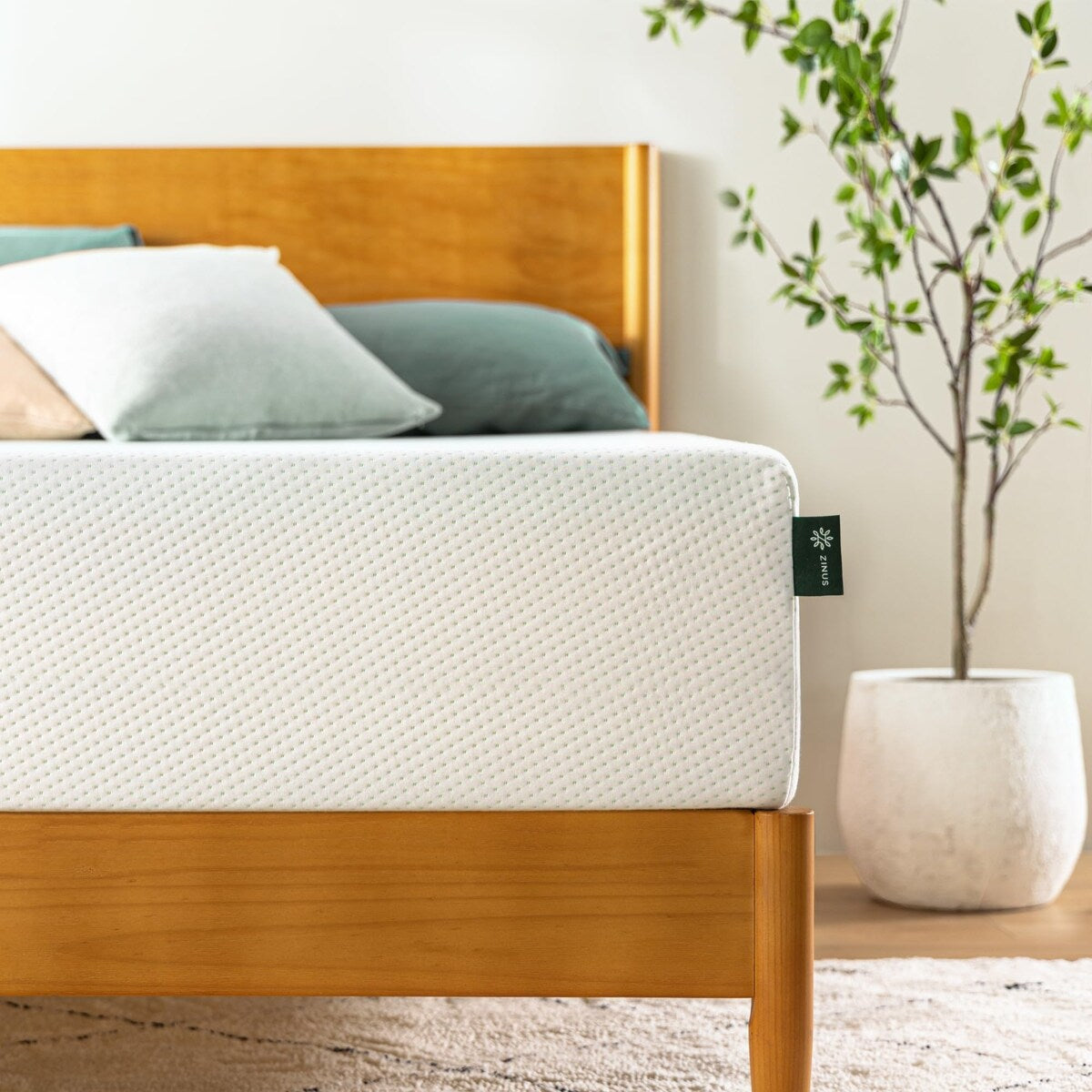 Matelas en mousse à mémoire de forme au thé vert 12 pouces, sans fibre de verre, support breveté sur mesure, base en mousse robuste, lit-en-boîte, très grand lit
