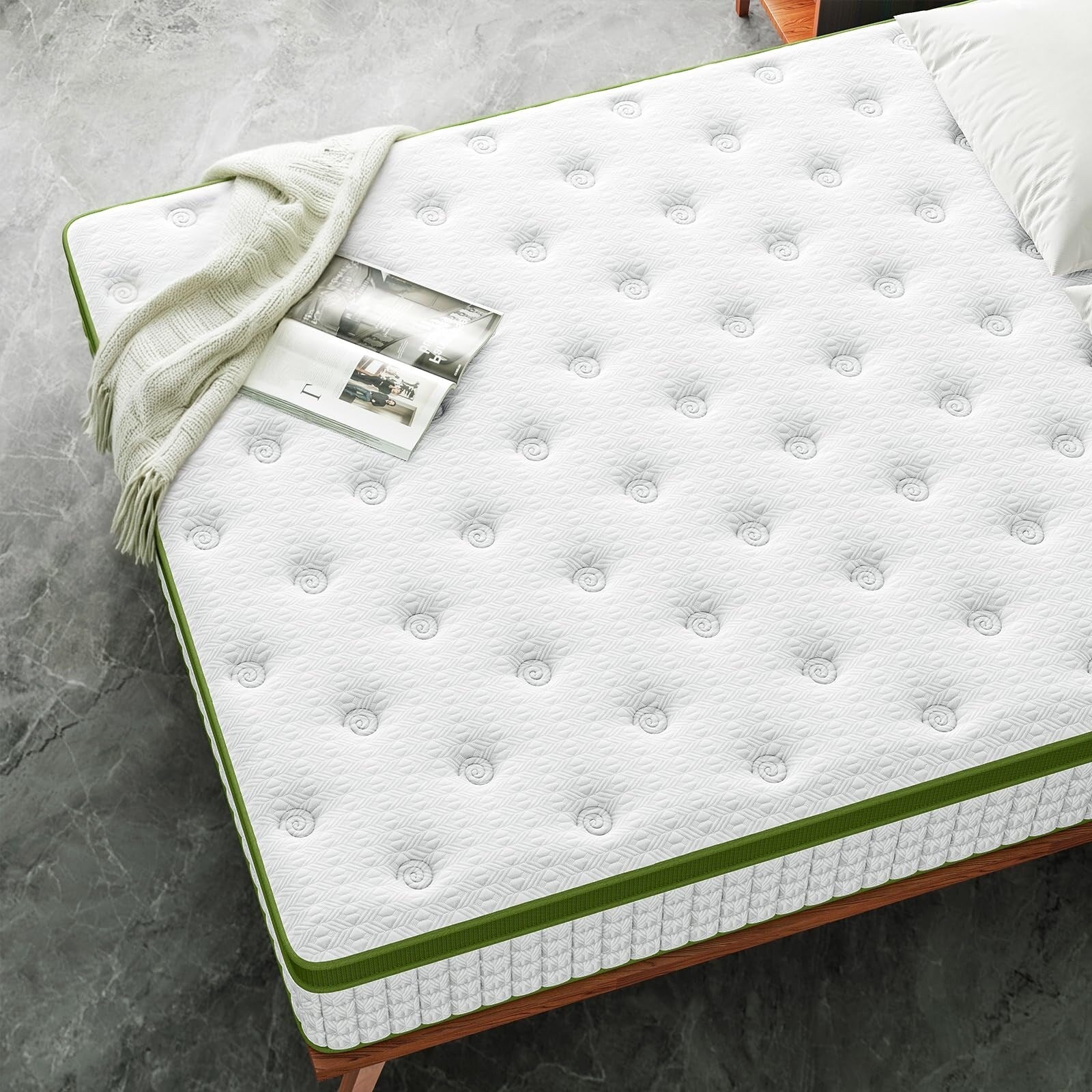 Matelas hybride 14 pouces en boîte avec mousse à mémoire de forme et ressorts ensachés, soulagement de la pression et isolation des mouvements, certifié CertiPUR-Us