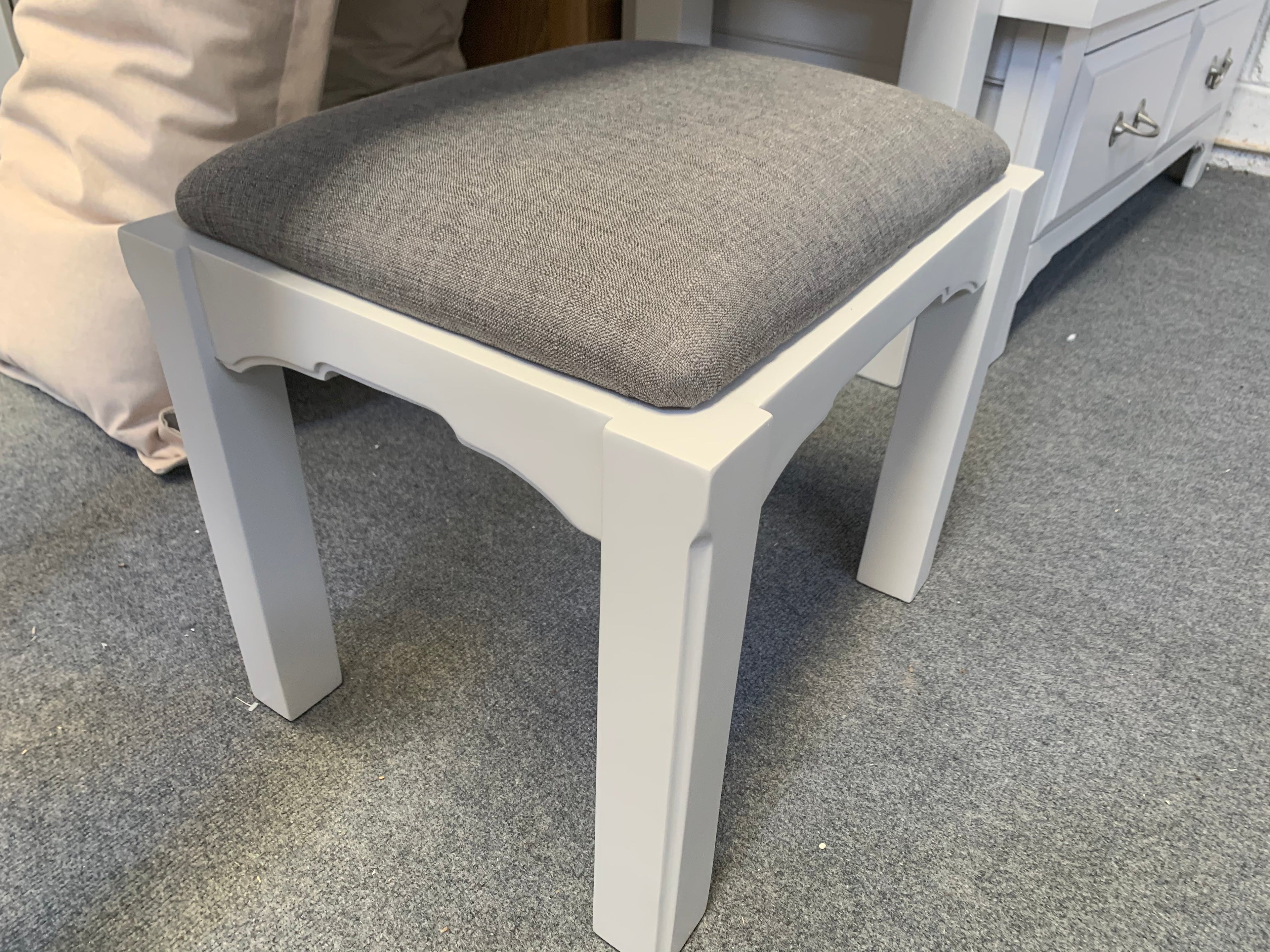 Coiffeuse, miroir et tabouret Eden