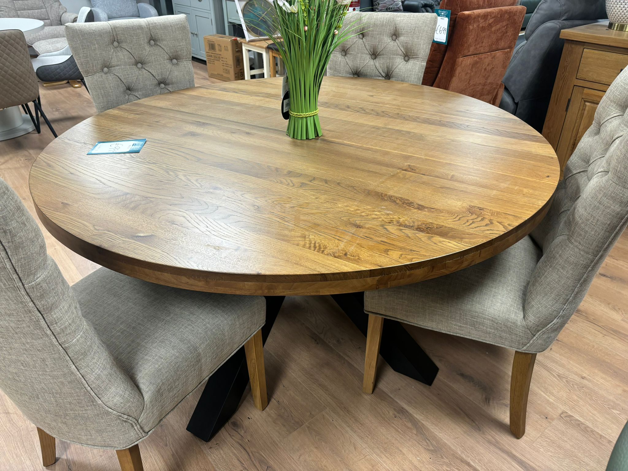 Table à manger ronde Charlotte 1,5