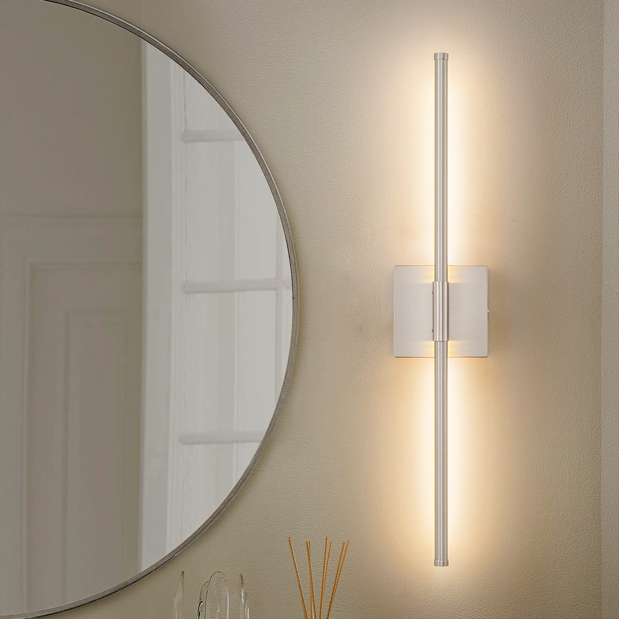 Applique murale linéaire moderne à 1 ampoule, noire/dorée/nickel, à LED, à intensité variable, pour salle de bain