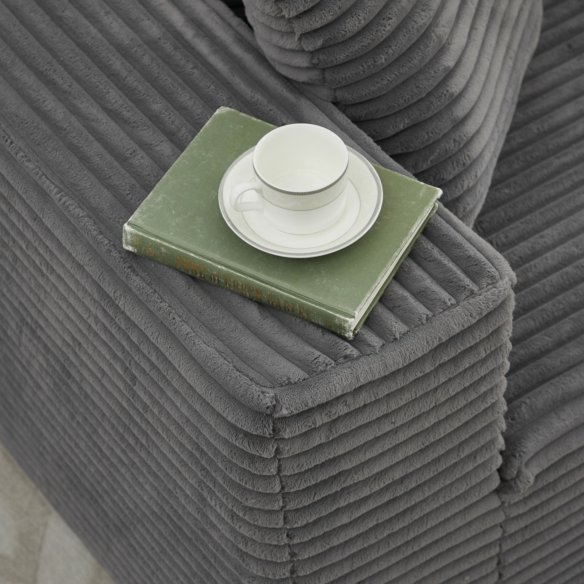 Canapé d'angle Cloud 106 en forme de L avec méridienne orientée vers la droite, canapé modulaire moderne à assise profonde pour salon, aucun assemblage requis