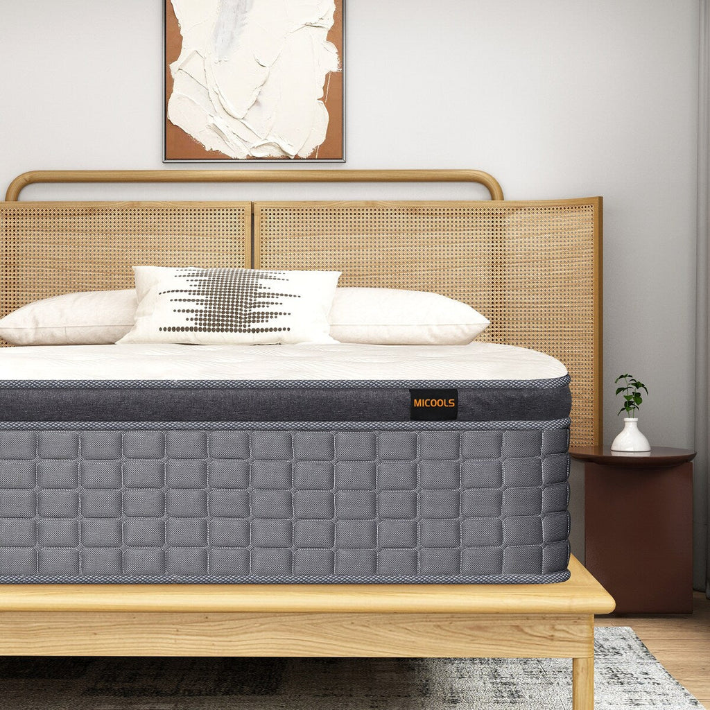 Matelas hybride à plateau-coussin mi-ferme 12