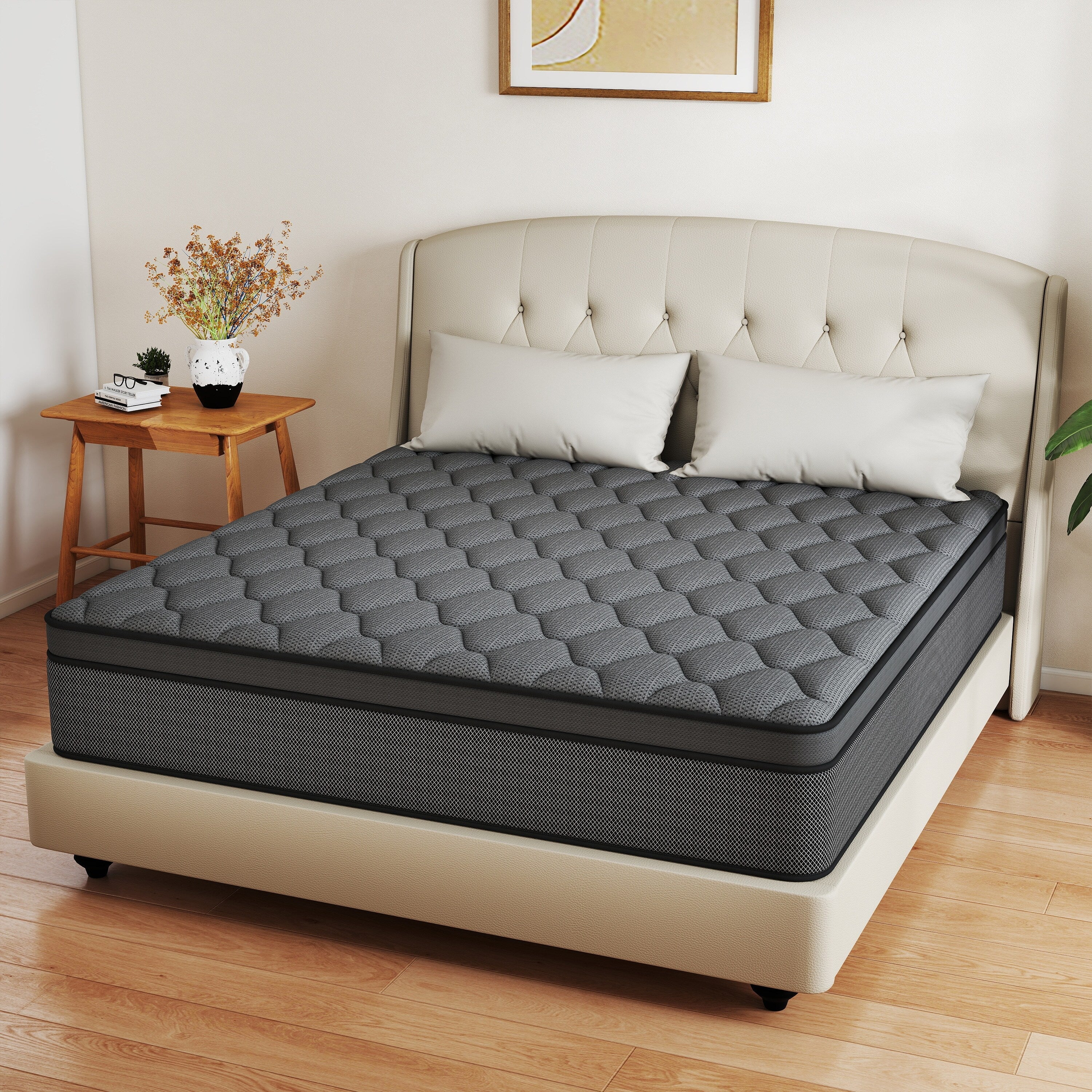 12 matelas hybrides en mousse à mémoire de forme moyenne dans une boîte