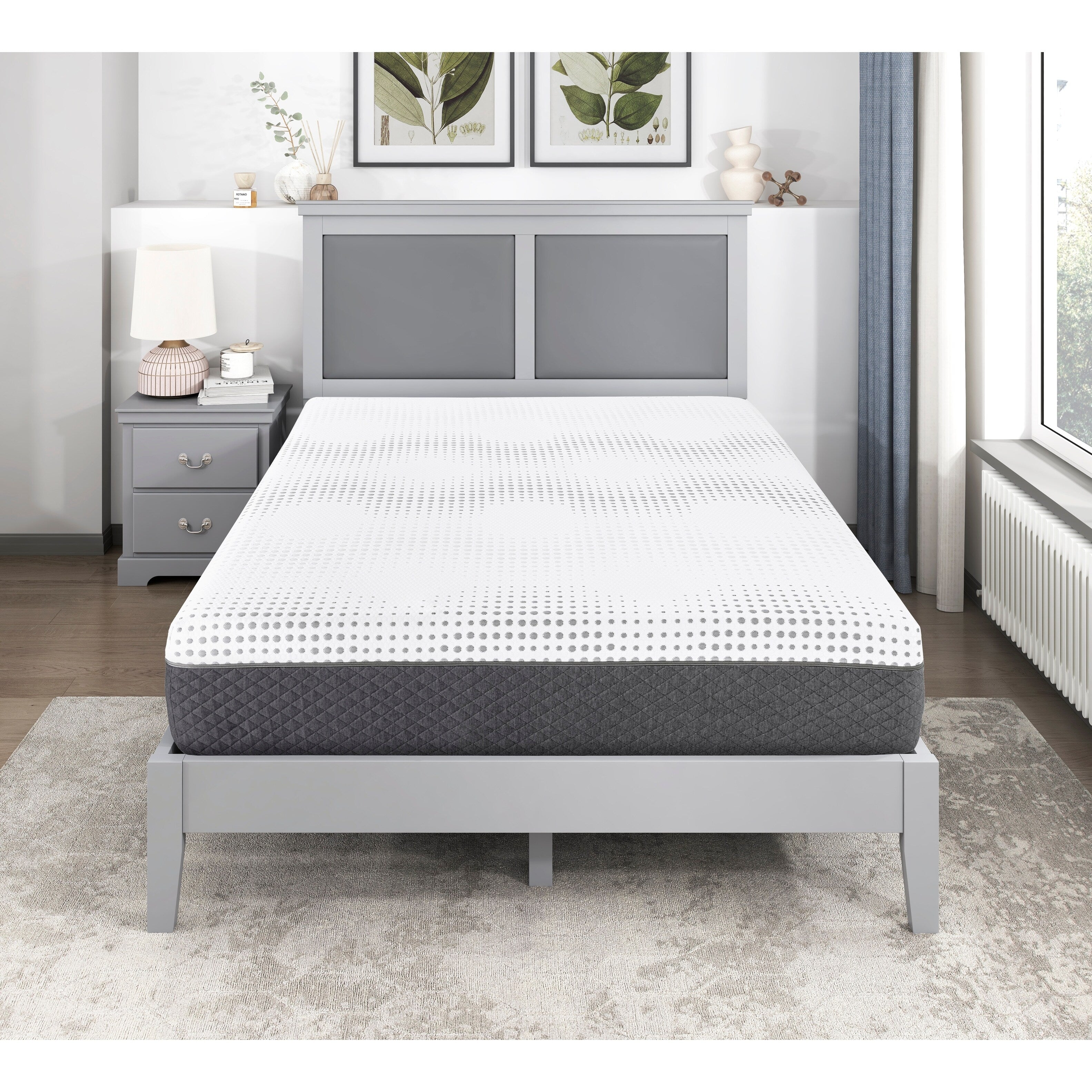 Matelas hybride à 12 ressorts ensachés en mousse moelleuse et gel au thé vert, livré dans une boîte