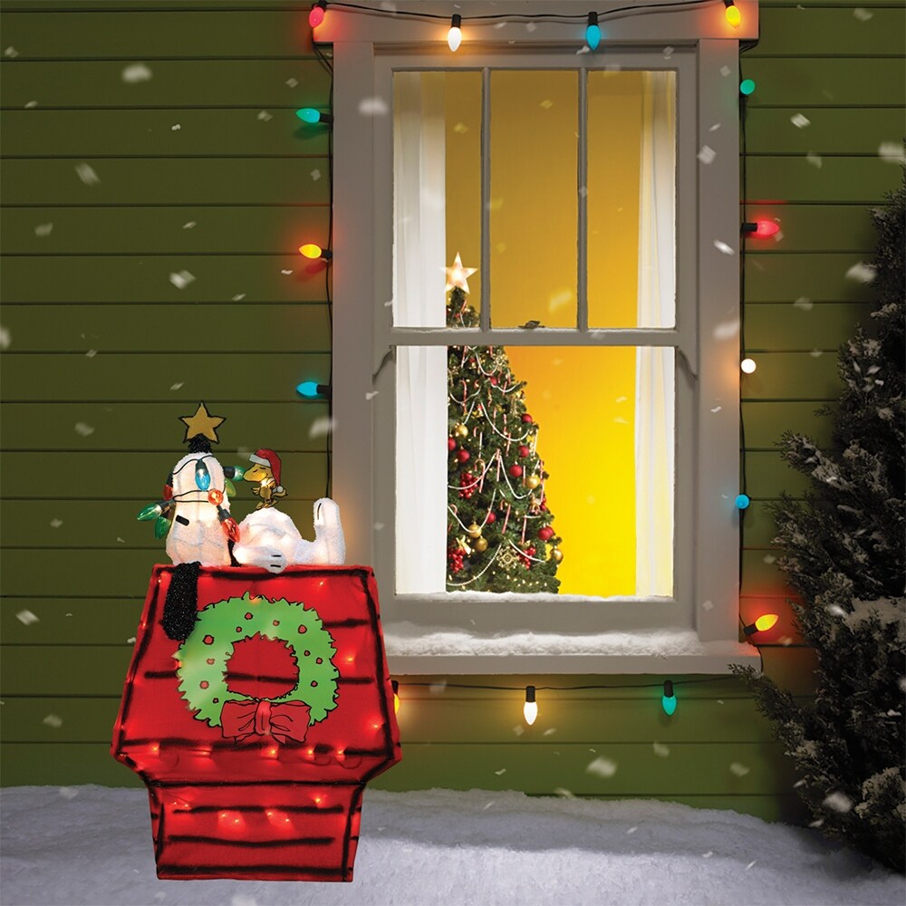 26 décorations de jardin pré-éclairées à LED 3D Peanuts Snoopy sur une niche avec étoile