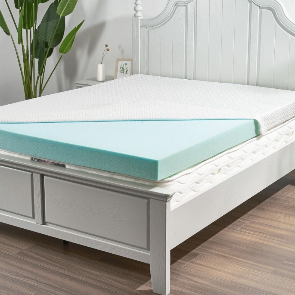 Matelas en mousse à mémoire de forme blanc de 3 pouces