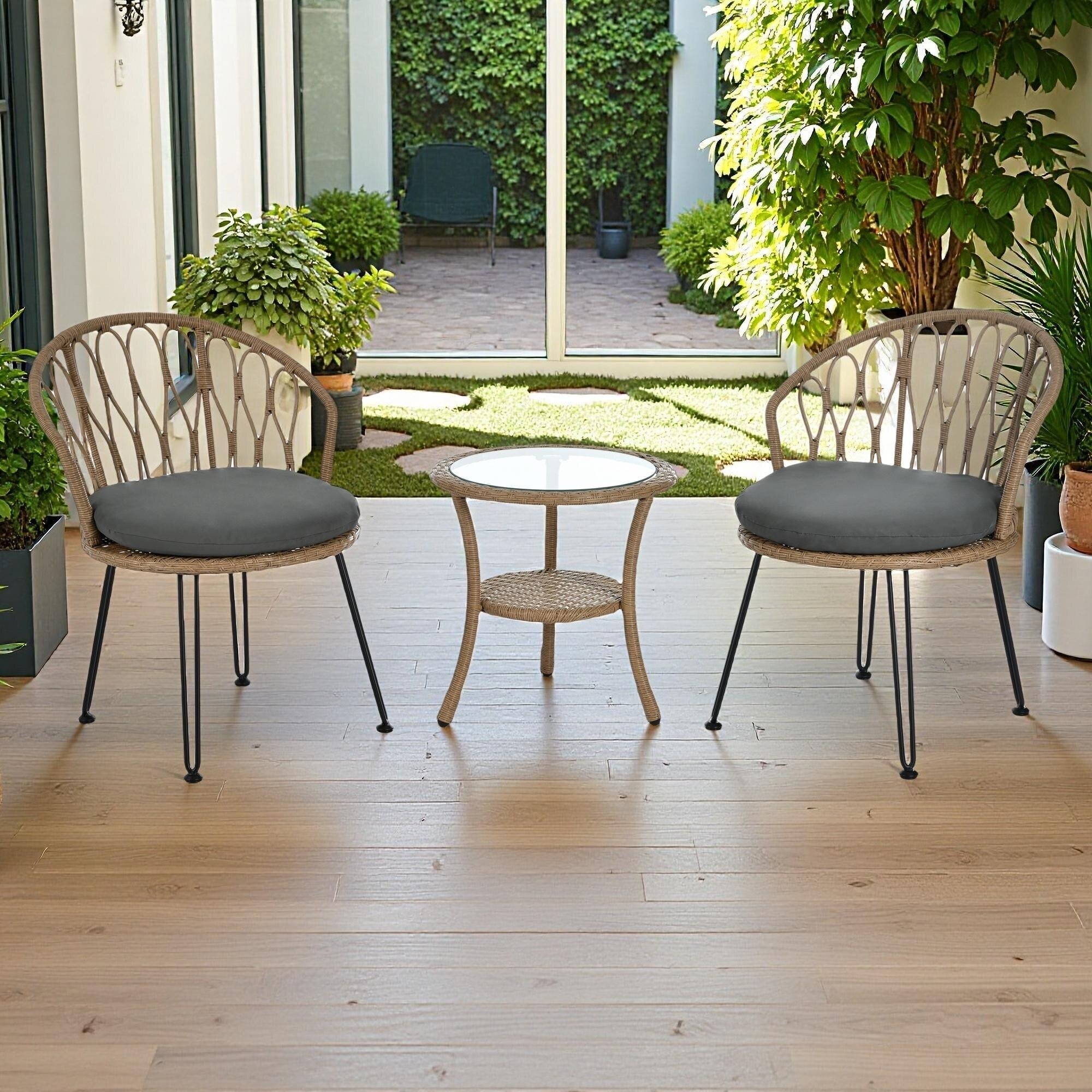 Ensemble de 3 chaises de jardin en rotin pour la détente et les loisirs, avec 2 chaises et une table basse en verre