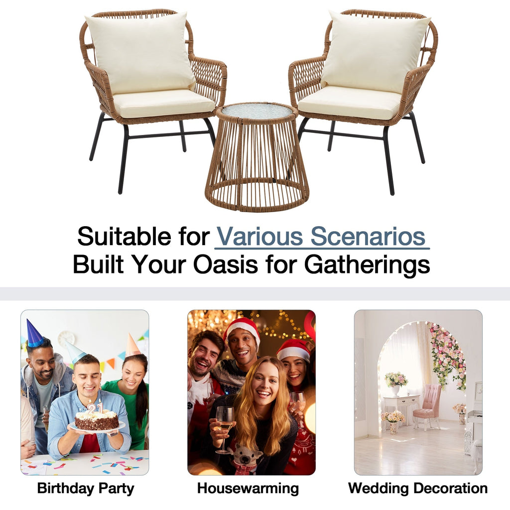 Ensemble de bistrot de jardin 3 pièces, mobilier d'extérieur en rotin avec table en verre, 2 fauteuils larges et coussins d'assise.