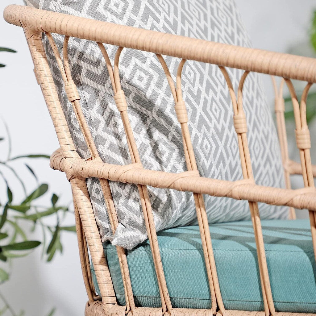 Ensemble de 3 meubles de jardin pour bistrot d'extérieur avec table basse en verre trempé et chaises en osier pour jardin, balcon et arrière-cour