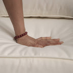 Ensemble de 3 chaises à bascule pivotantes et rembourrées en rotin pour patio avec table d'appoint