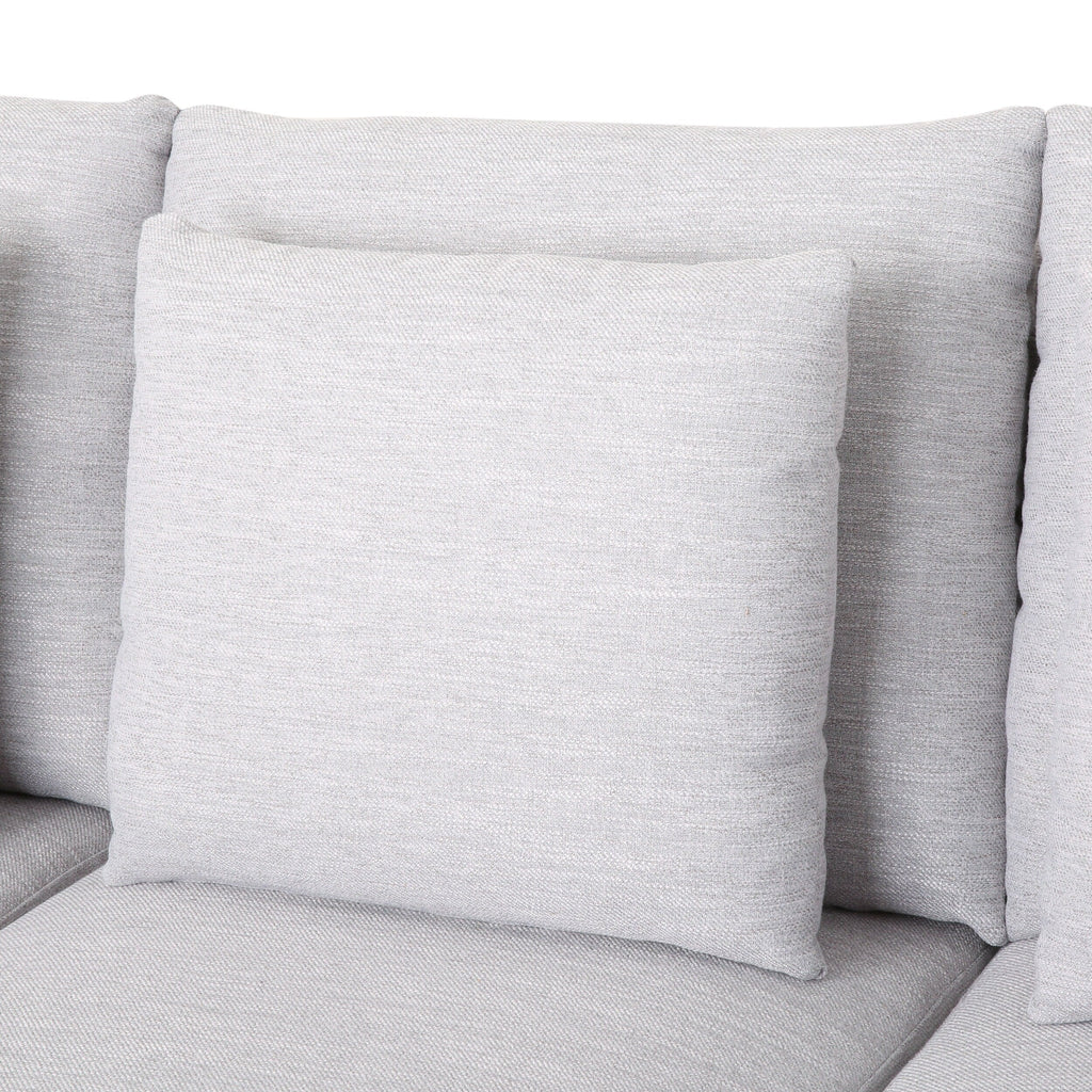 Canapé 3 places avec pieds en bois et coussins assortis