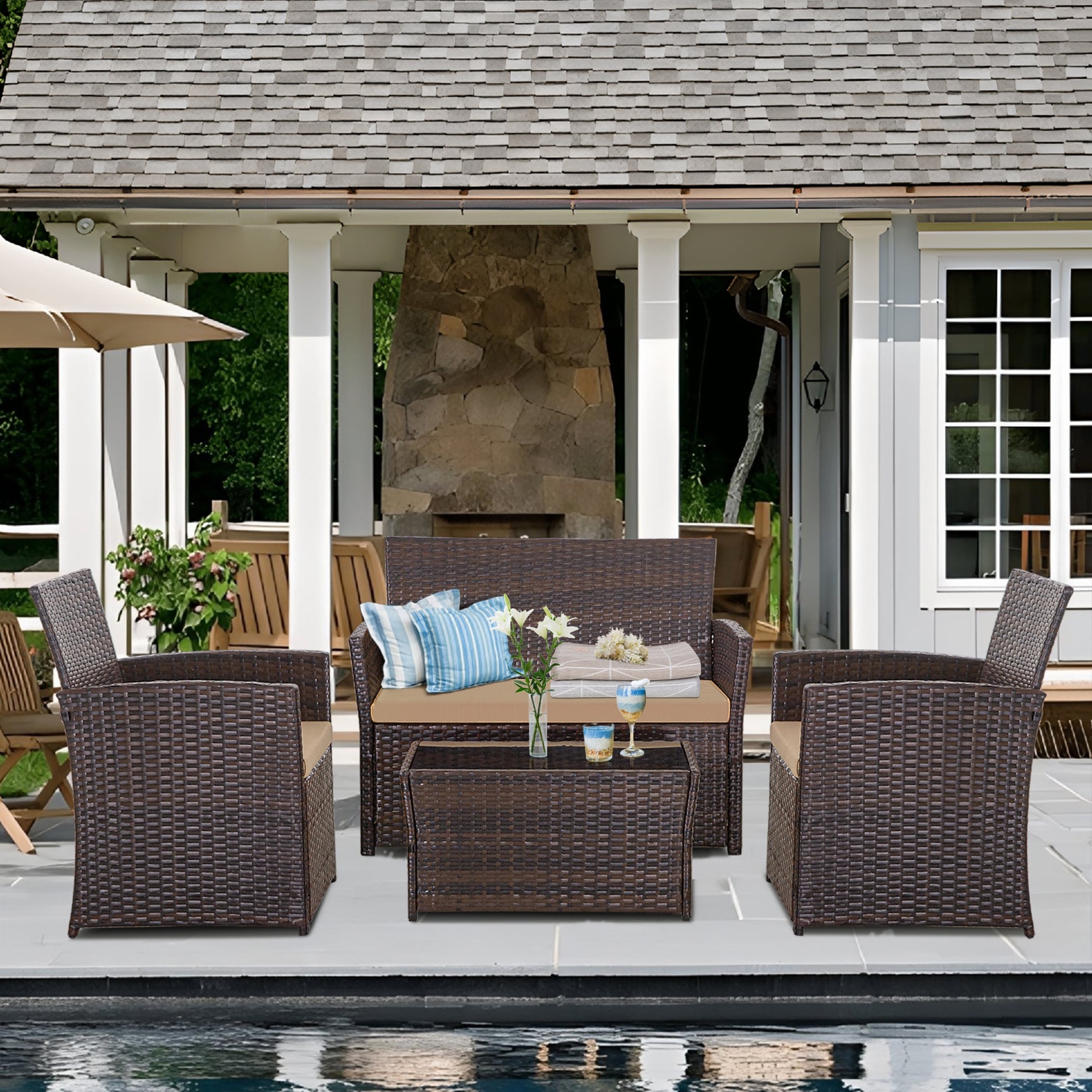 Ensemble de conversation de patio en osier 4 pièces avec canapé et chaise en rotin