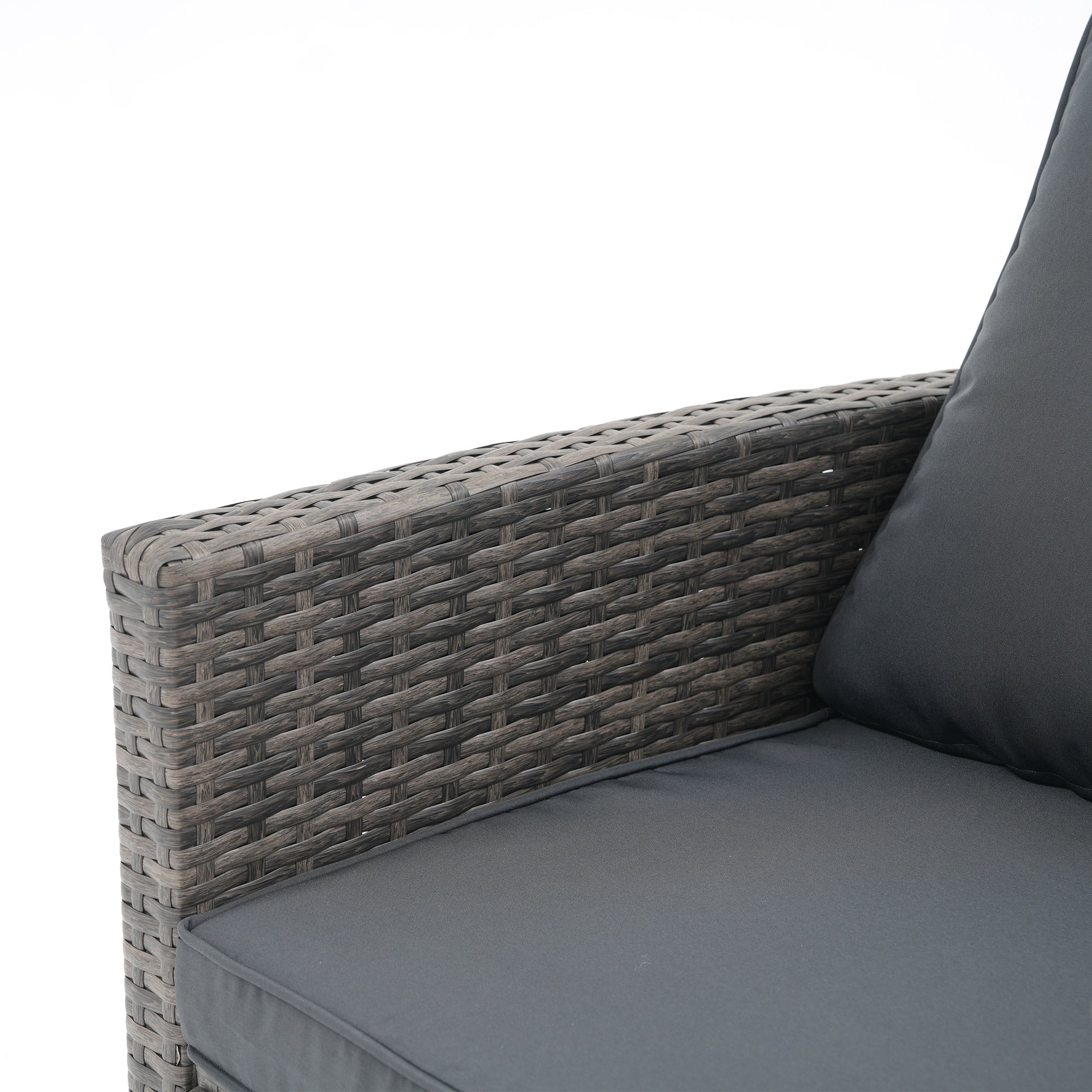 Salon de jardin en rotin pour 4 personnes avec coussins gris et table en verre trempé