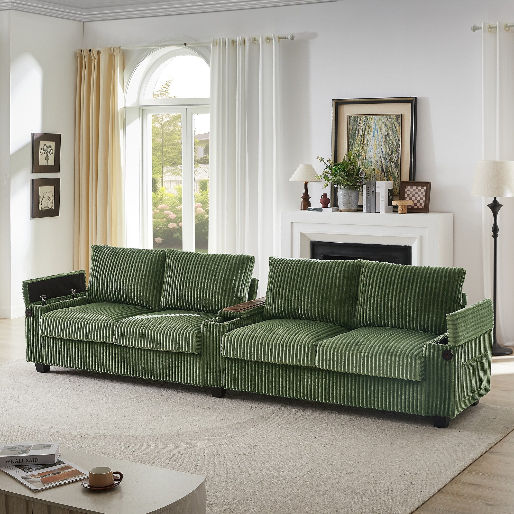 Canapé 4 places en velours côtelé 133 cm, canapé moderne avec ports USB, accoudoirs de rangement dissimulés et porte-gobelets rabattables pour le salon