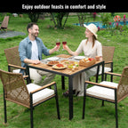 Ensemble de salle à manger d'extérieur en rotin 5 pièces avec chaises empilables, plateau de table en bois d'acacia de 35 pouces avec trou pour parasol