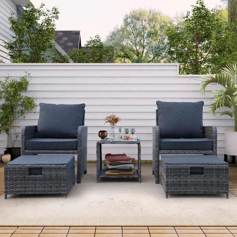 Ensemble de meubles de patio extérieur en osier 5 pièces avec poufs et table basse