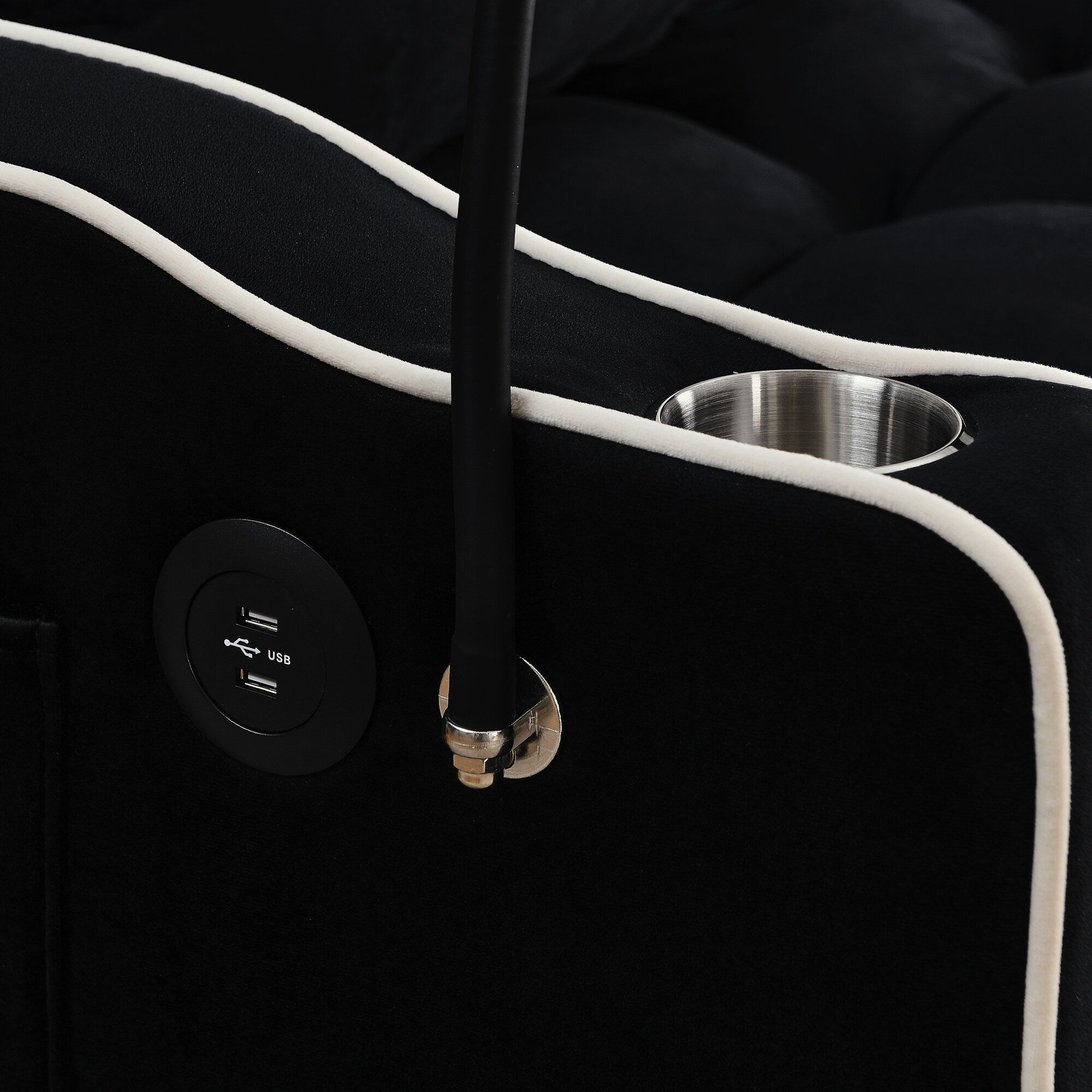 Canapé-lit 2 places en velours 55,51 po avec dossier réglable, port USB, cendrier, support de téléphone pivotant et 2 oreillers