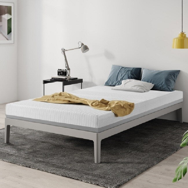 Matelas en mousse à mémoire de forme infusé de gel et de charbon de bois de 6 pouces - Confort moyen (Queen)