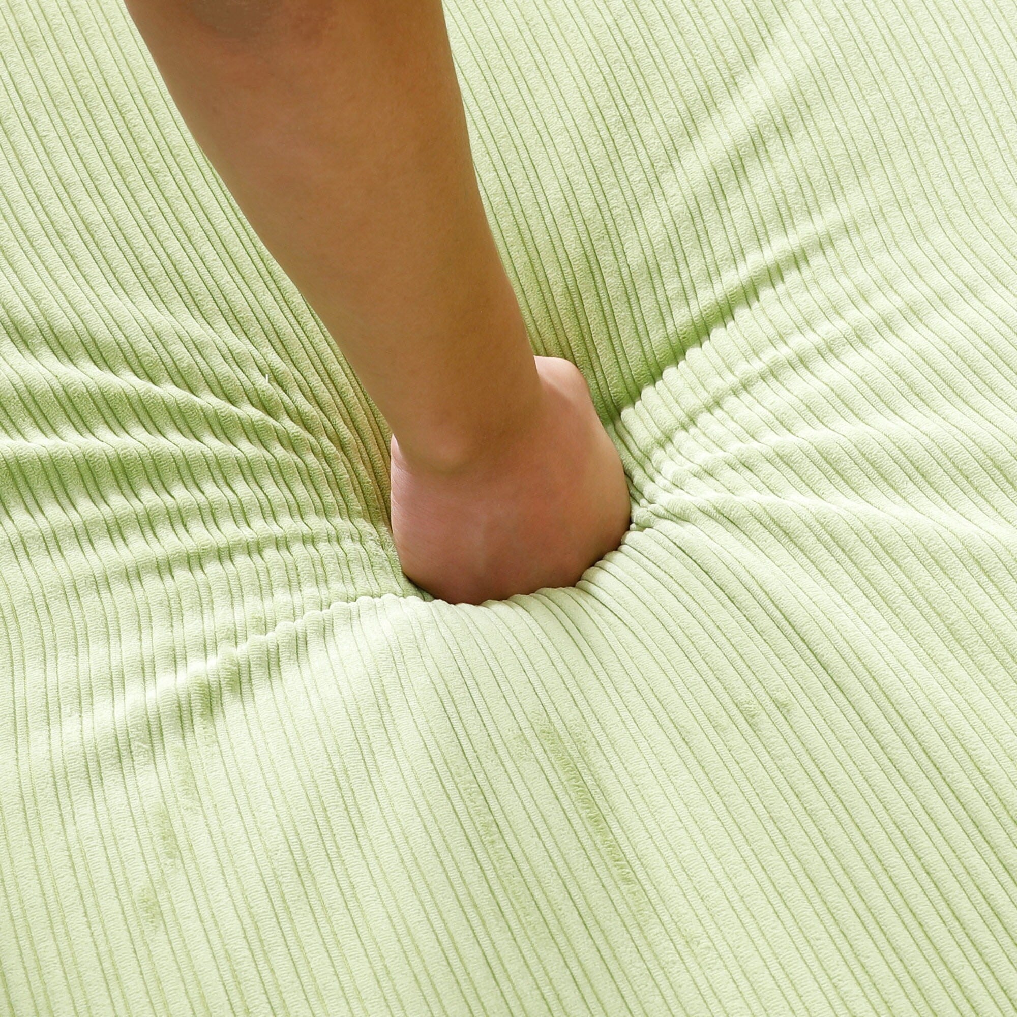 Canapé-lit multifonctionnel en tissu rayé de 65,74 pouces, idéal pour les chambres et les salons