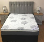 Repos confortable - matelas dans une boîte