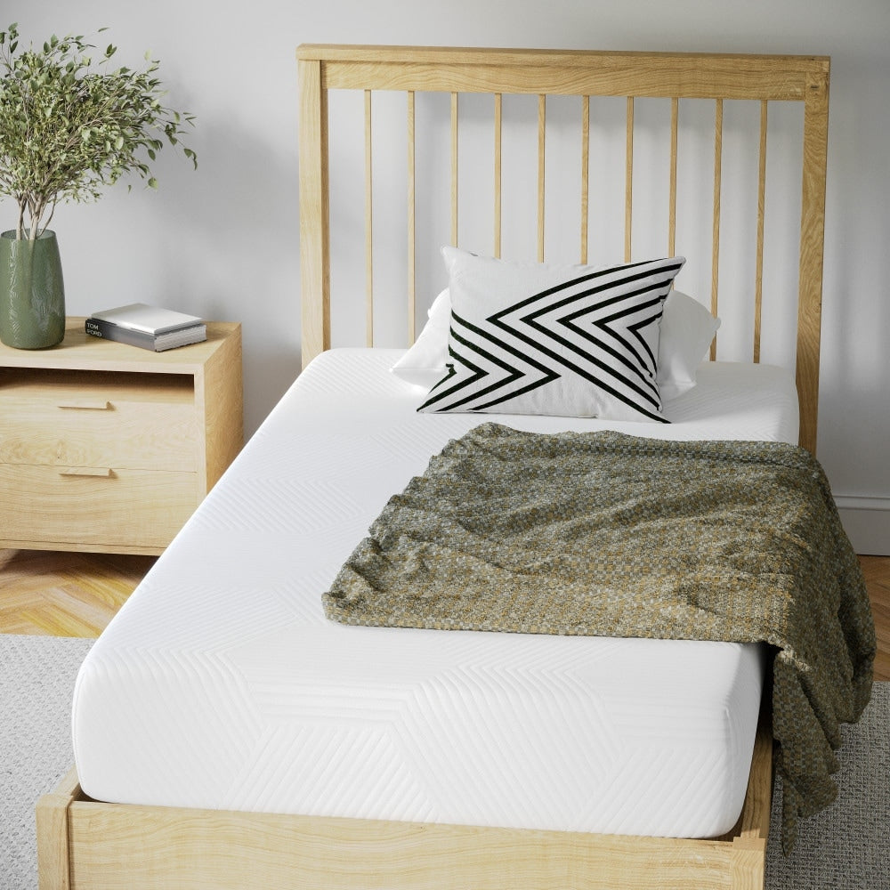 Matelas en mousse à mémoire de forme rafraîchissant au thé vert de 8 pouces, soulageant la pression, dans une boîte