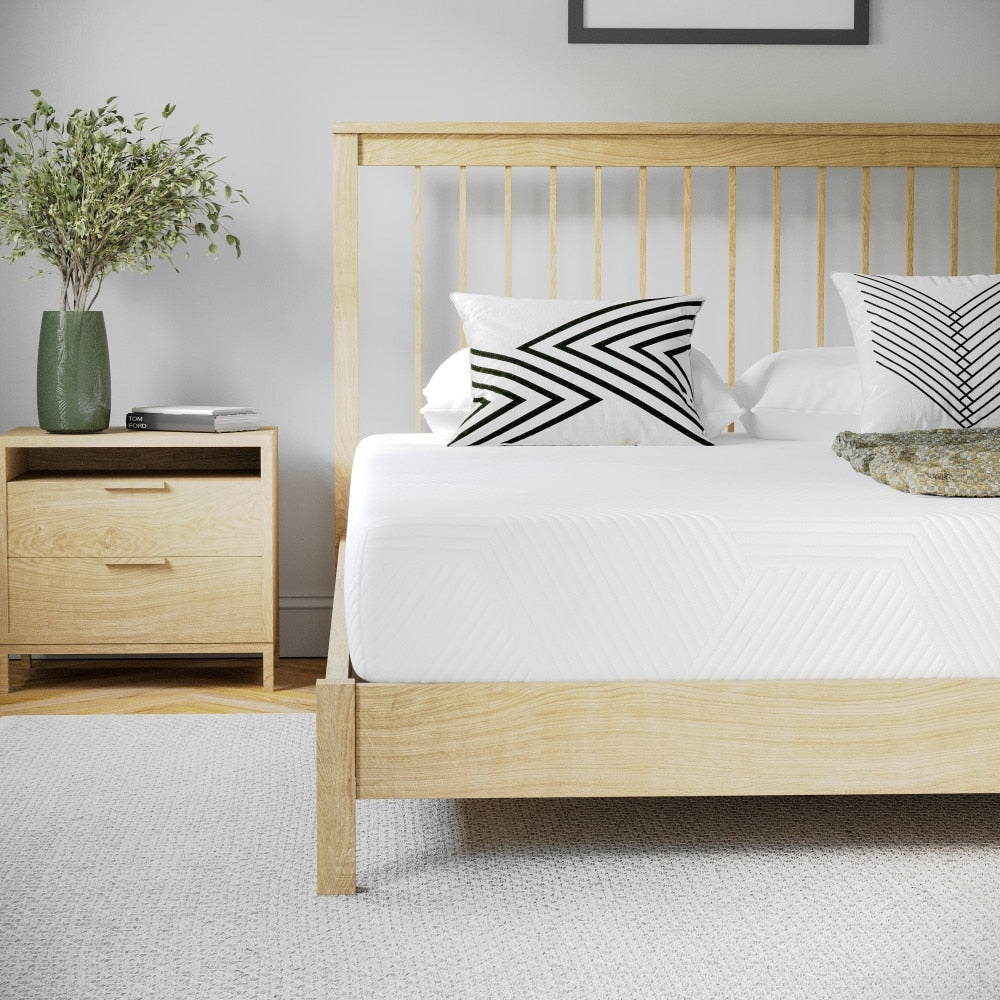 Matelas en mousse à mémoire de forme rafraîchissant au thé vert de 8 pouces, soulageant la pression, dans une boîte