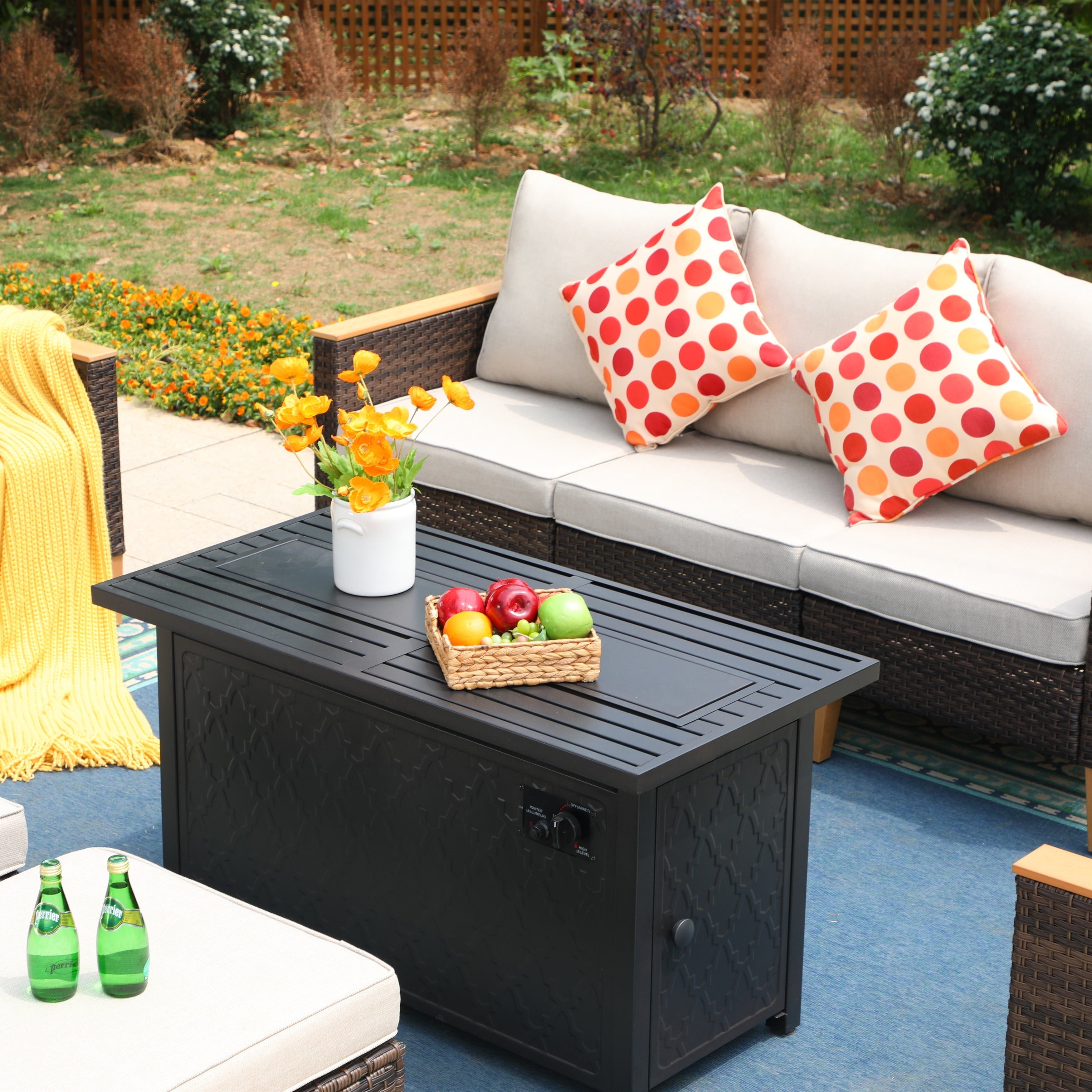 Ensemble de canapés d'extérieur en osier 8 pièces, grands ensembles de conversation avec table et foyer