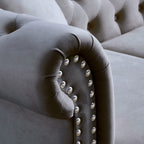 Canapé Chesterfield 3 places en velours 80 avec motif capitonné, garniture cloutée et 2 coussins