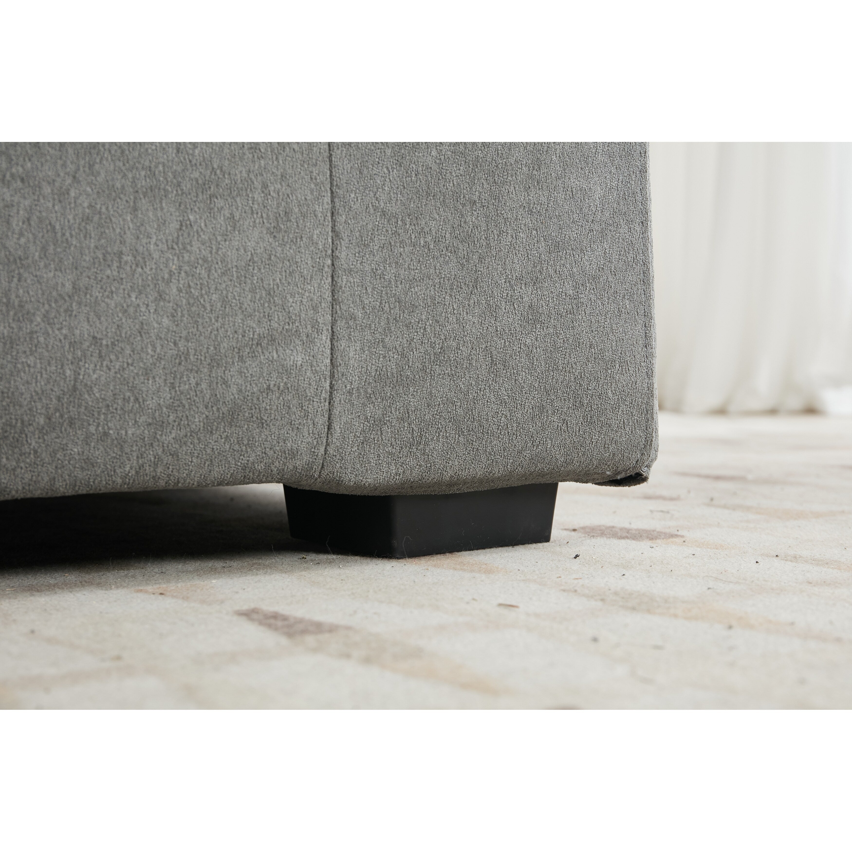 Canapé 3 places en tissu 83Fabric - Confort moelleux à double rembourrage pour salons modernes