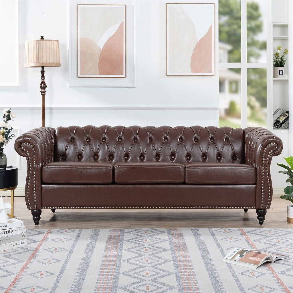 Canapé Chesterfield capitonné en similicuir avec accoudoirs roulés (84,65 po)