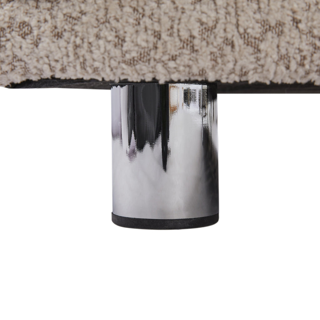 Canapé 3 places en tissu avec structure en bois massif et 2 coussins (85,82 €)