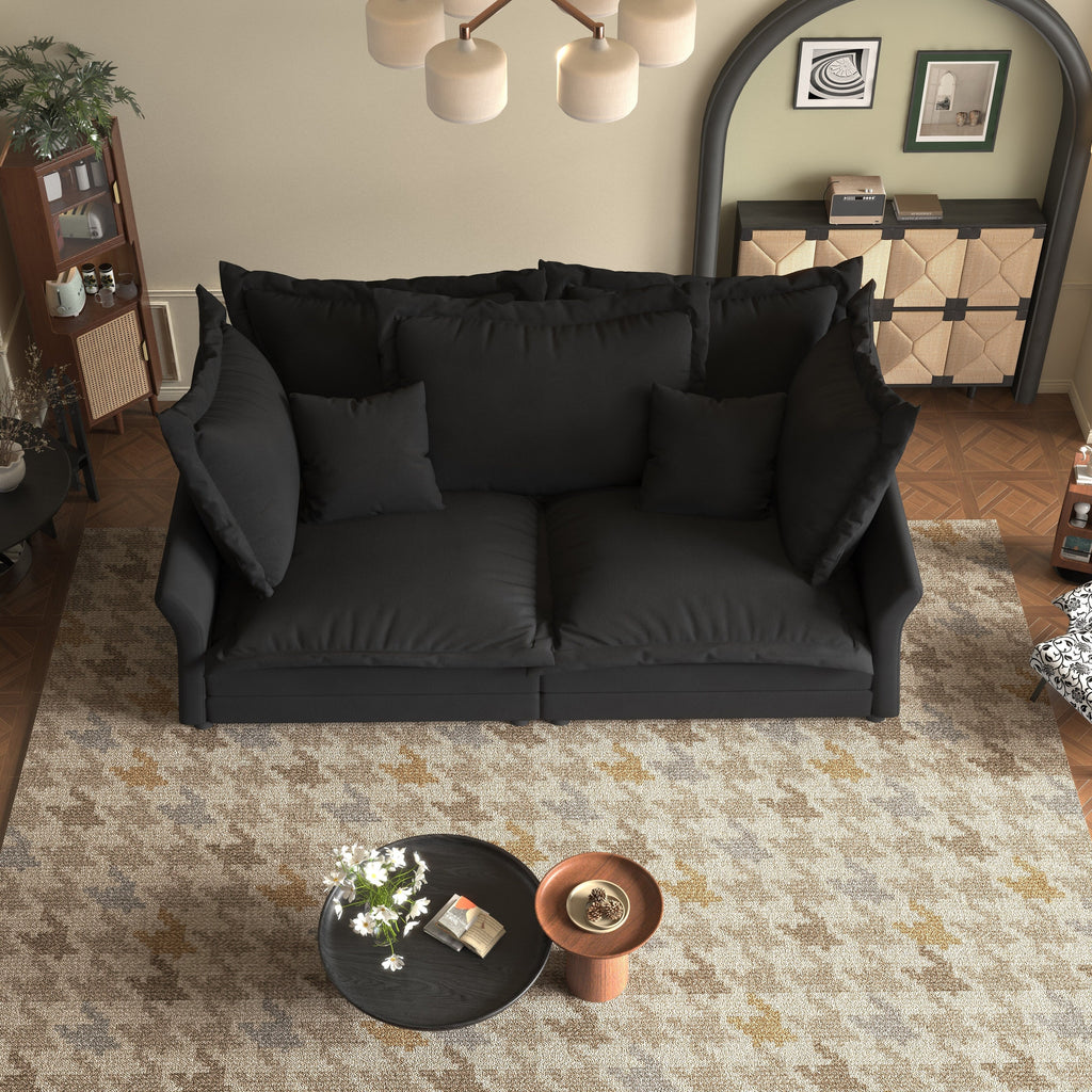 Canapés modernes à assise profonde avec plusieurs grands coussins moelleux