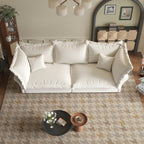 Canapés modernes à assise profonde avec plusieurs grands coussins moelleux