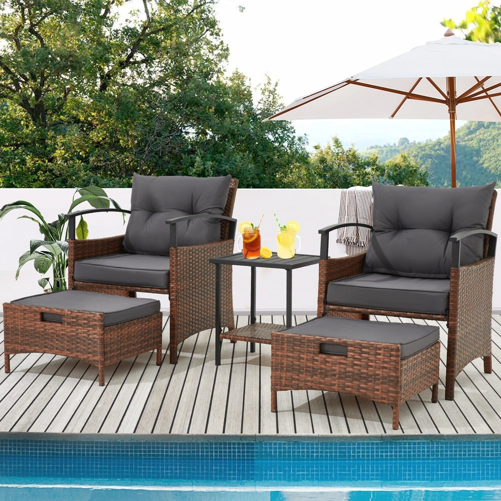 Ensemble de meubles de patio AVAWING 5 pièces en osier avec table basse et pouf