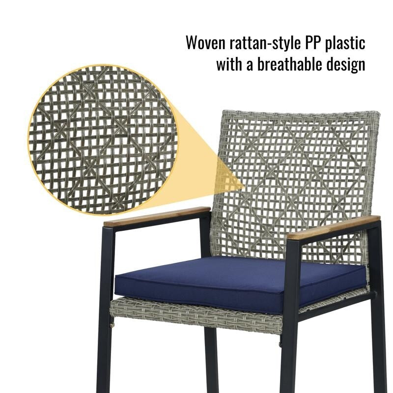 Ensemble de salle à manger de patio toutes saisons 5 pièces, plateau en bois d'acacia avec trou pour parasol, ensemble de conversation d'extérieur en rotin