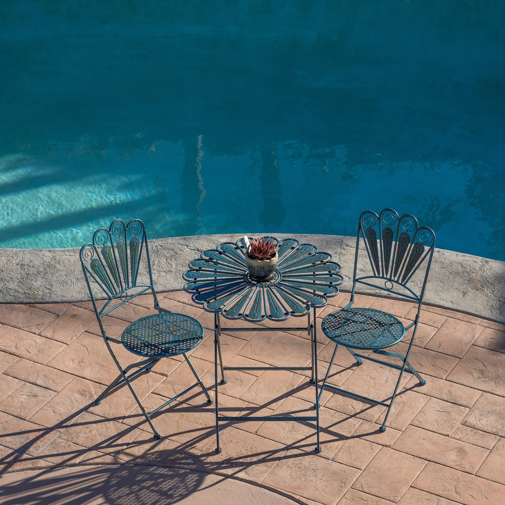 Ensemble bistrot rustique en métal 3 pièces, intérieur/extérieur, motif plumes de paon, bleu clair, Alpine Corporation