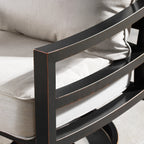 Ensemble de table à feu en aluminium de 44 po avec quatre chaises pivotantes et accessoires