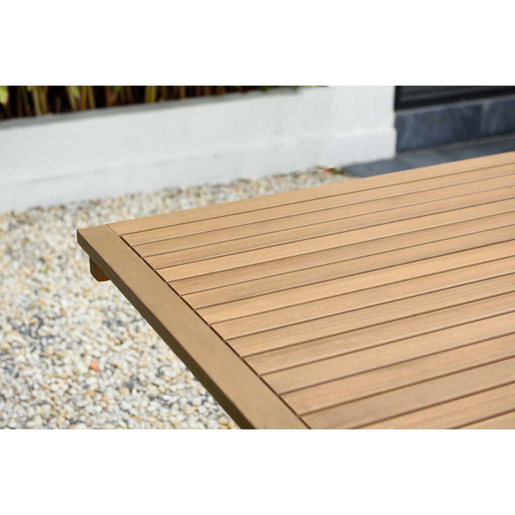 Ensemble de salle à manger d'extérieur en bois certifié FSC Amazonia Camille