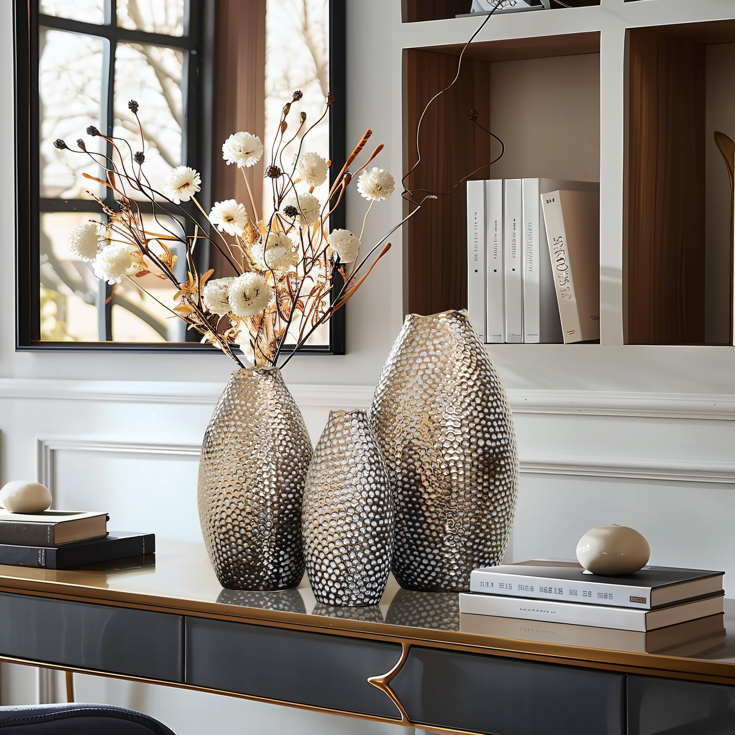 Grand vase en terre cuite à fossettes dorées antiques (simple)