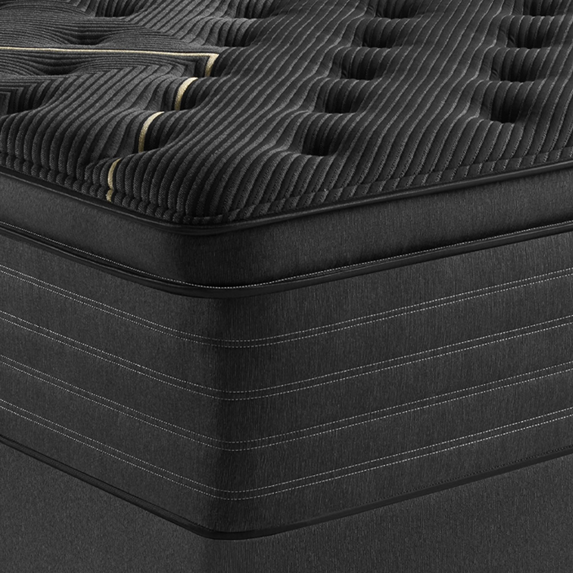 Matelas Beautyrest Black K-Class 15,75 ferme à plateau-coussin