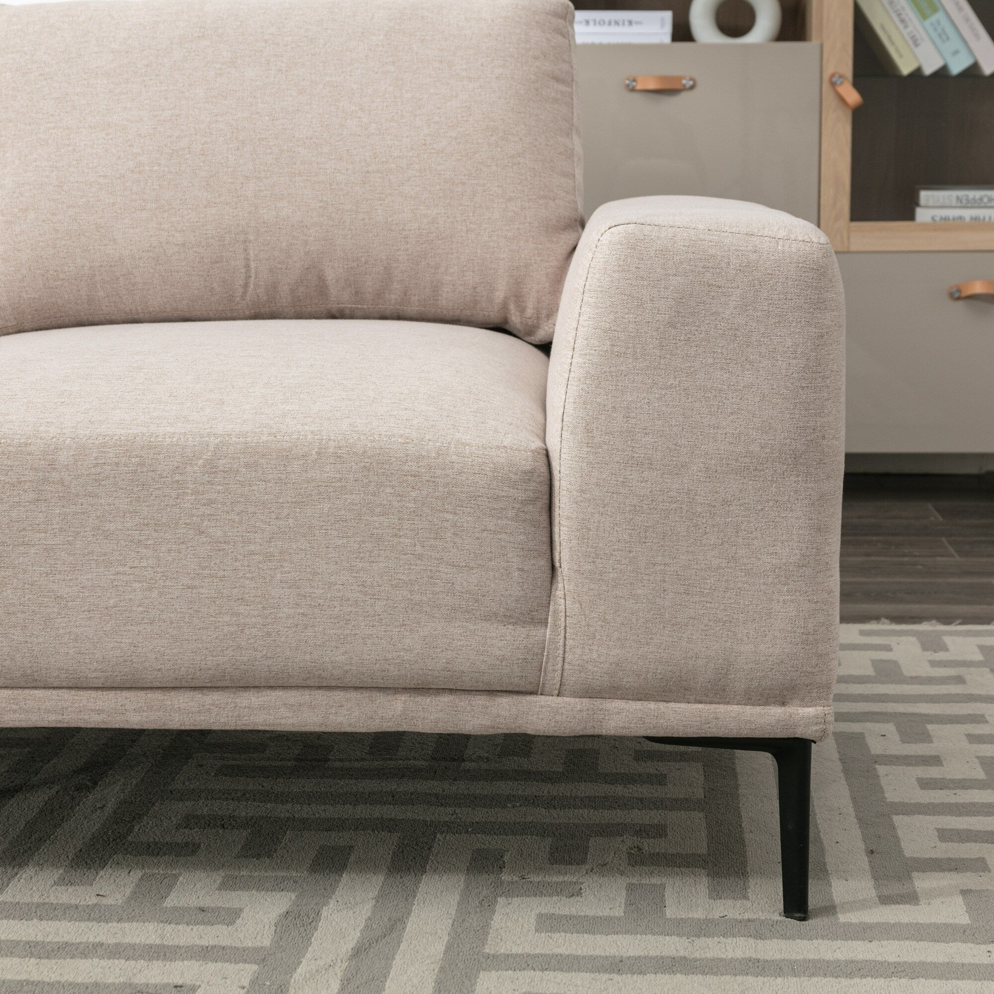 Canapé causeuse en tissu beige de 74,8 po avec coussins amovibles, pieds en métal et accoudoirs carrés contemporains