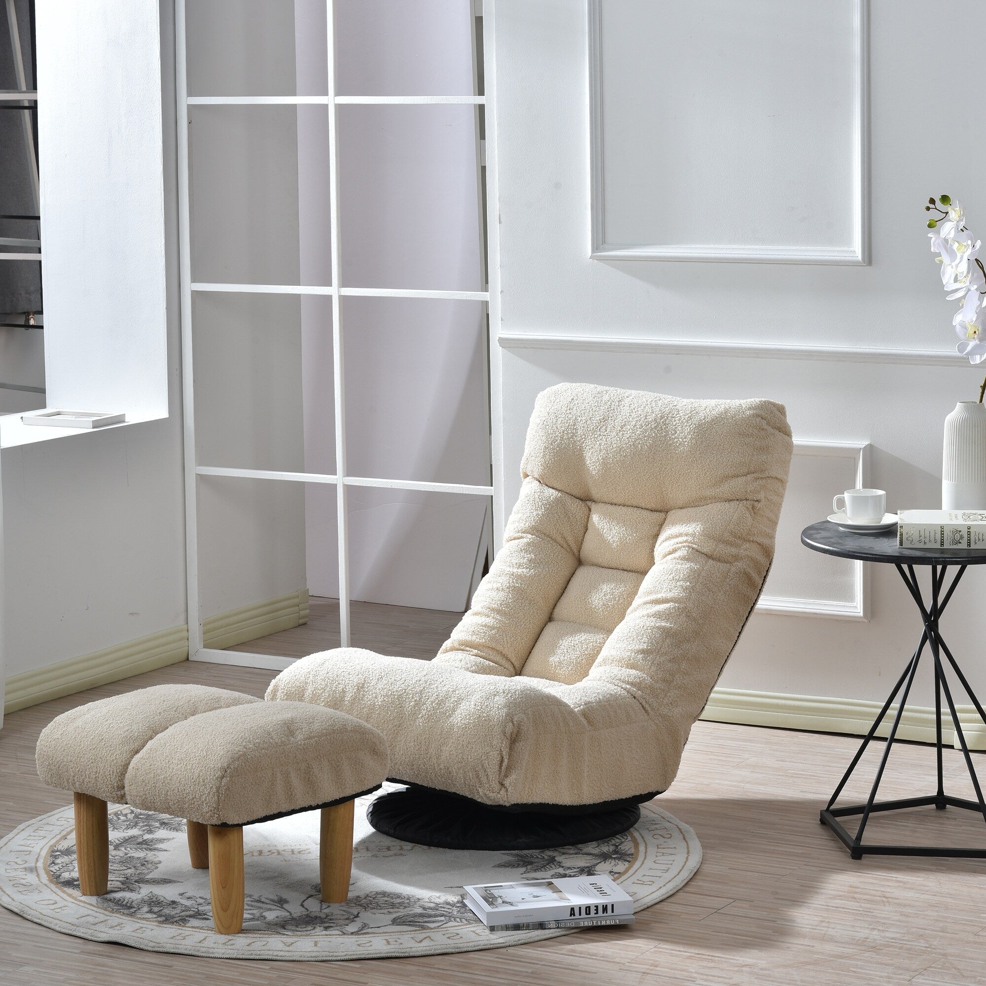 Fauteuil inclinable manuel pivotant à 360°, rembourré en tissu boucle beige, sans accoudoirs, avec pouf, appui-tête et dossier réglables