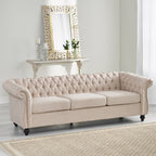 Canapé 3 places Chesterfield beige 84,75, capitonné, avec clous et pieds en bois