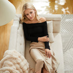 Canapé 3 places beige moderne en chenille de 61,5 pouces, capitonné avec boutons, accoudoirs décorés de clous cuivrés et 2 coussins pour le salon